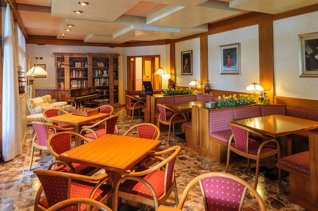 Hotel Garden Zorzi San Felice del Benaco Zewnętrze zdjęcie