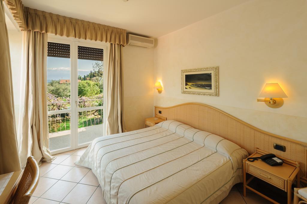 Hotel Garden Zorzi San Felice del Benaco Pokój zdjęcie
